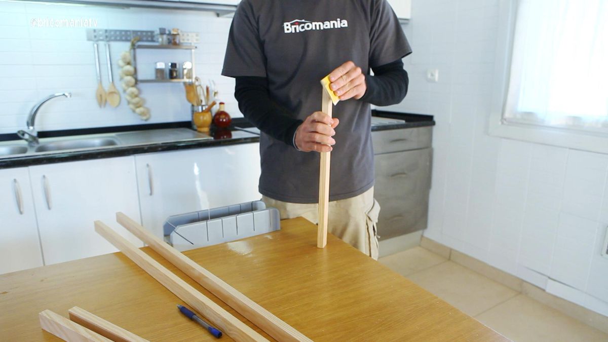 Cómo hacer cuadros de tela paso 4