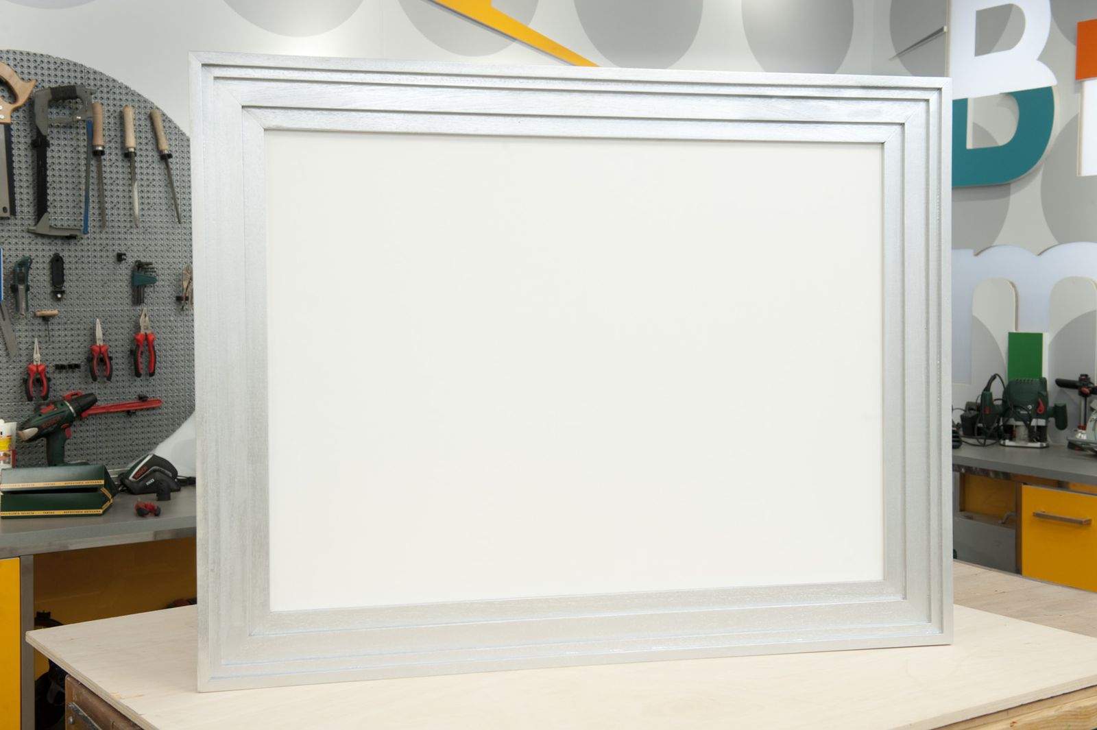 brico 0600 creacion marco xl