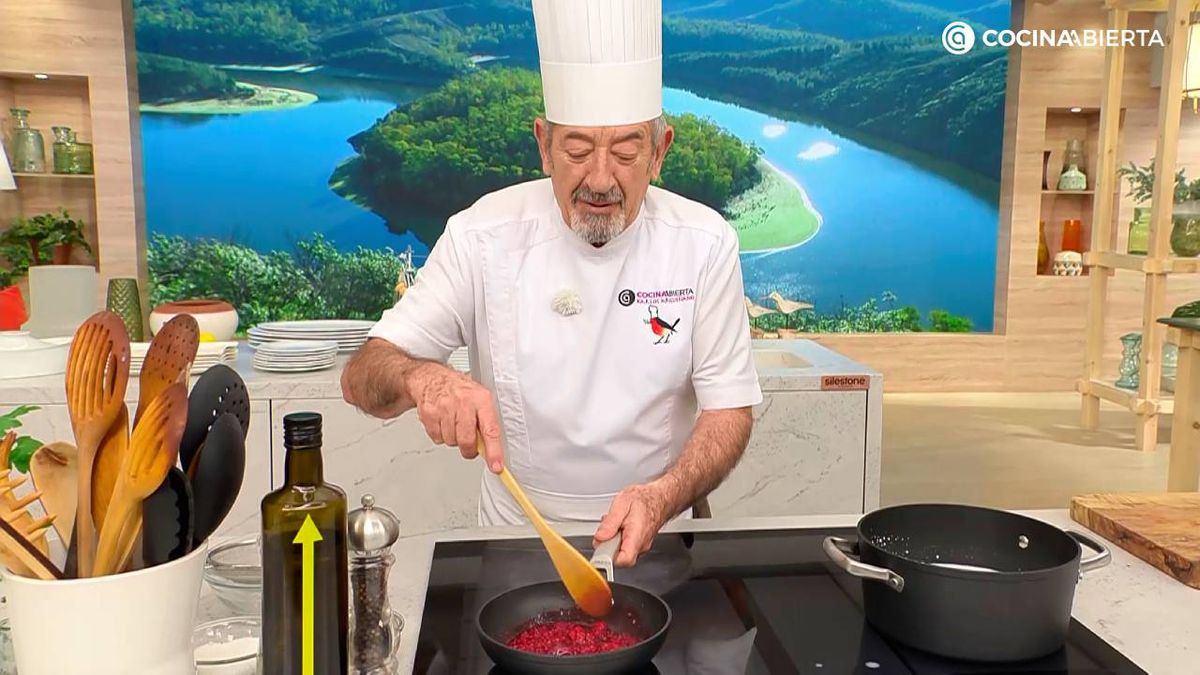 El coulis de frambuesa es la salsa perfecta para decorar postres