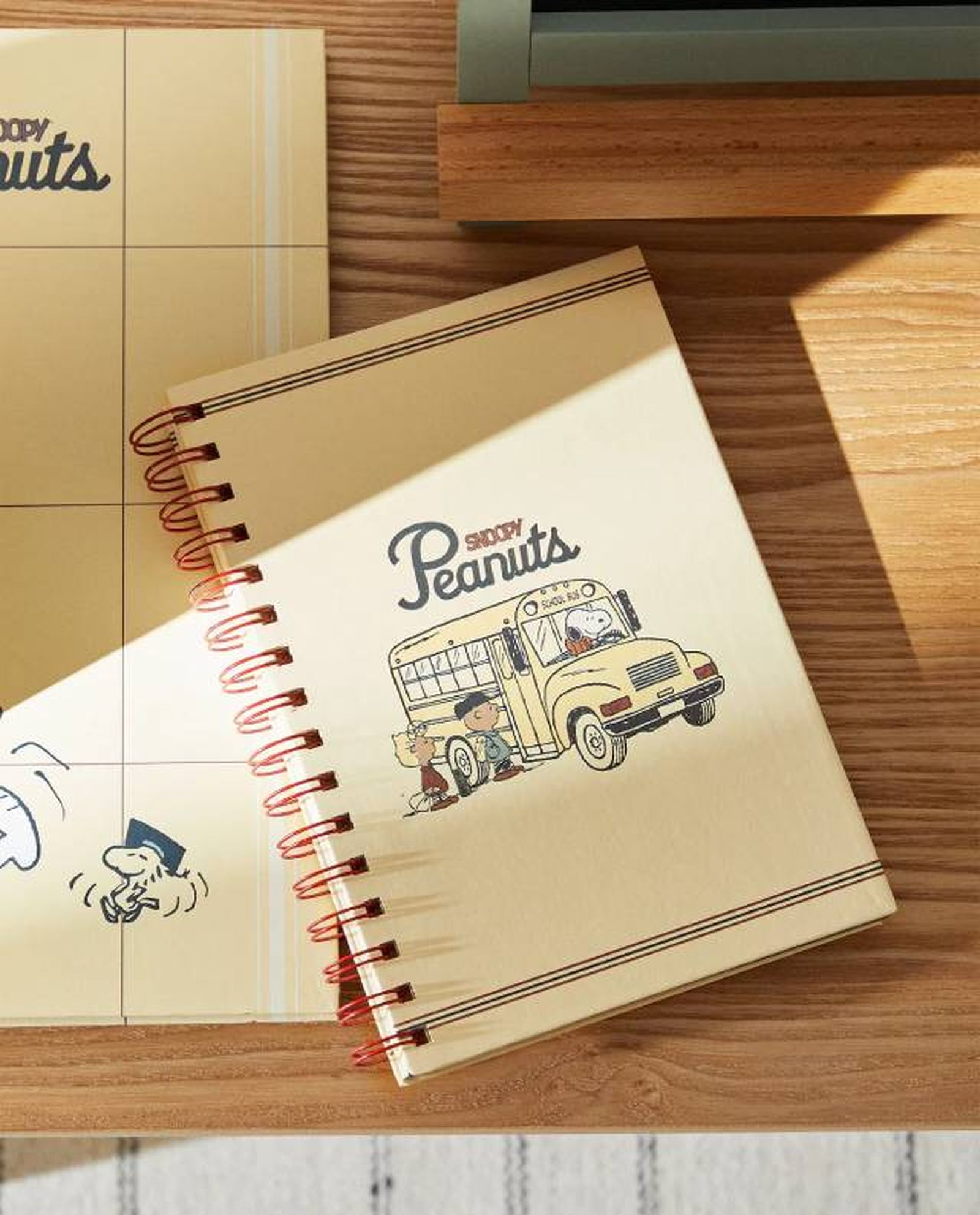 libreta peanuts zara home