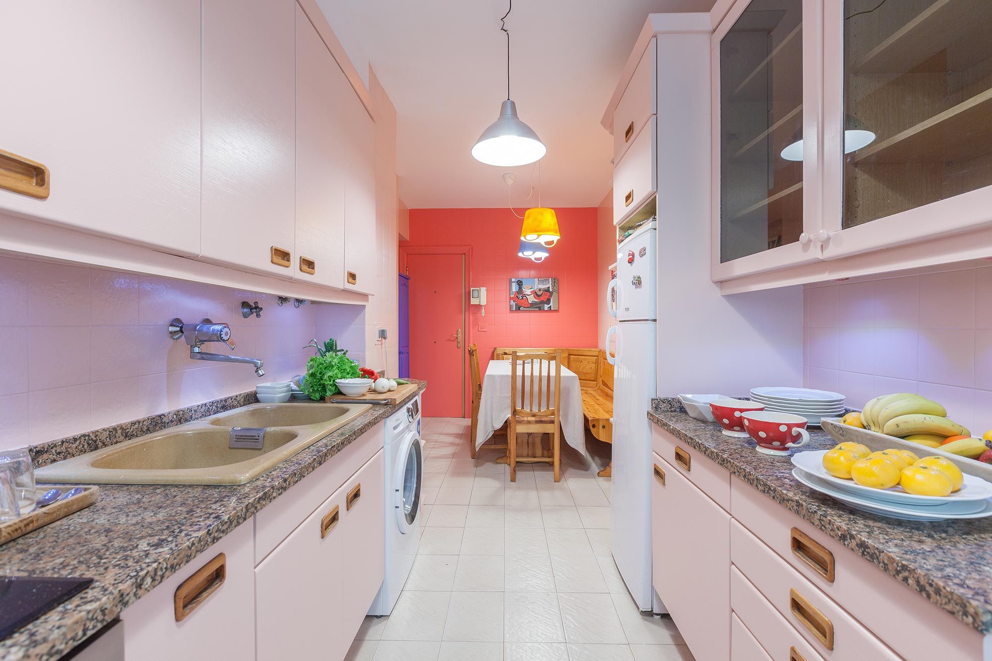 DEKO0709 decorar cocina rosa despues4