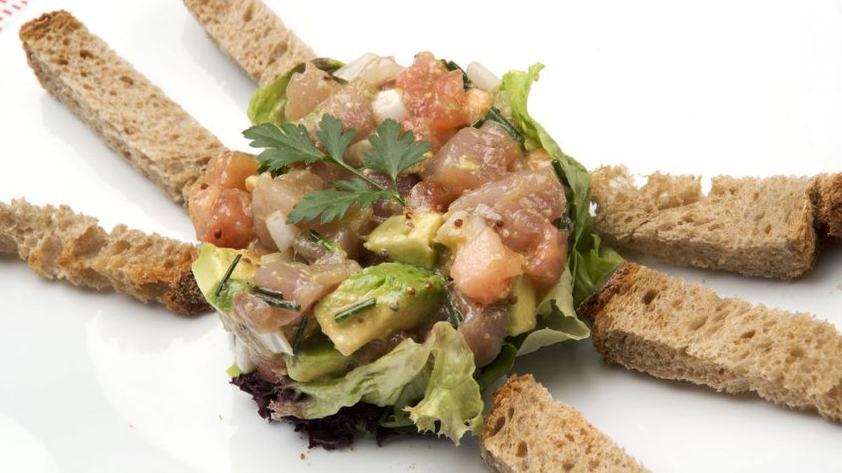 5812 1 tartar de bonito y aguacate 1196 xl 848x477x80xX[1]