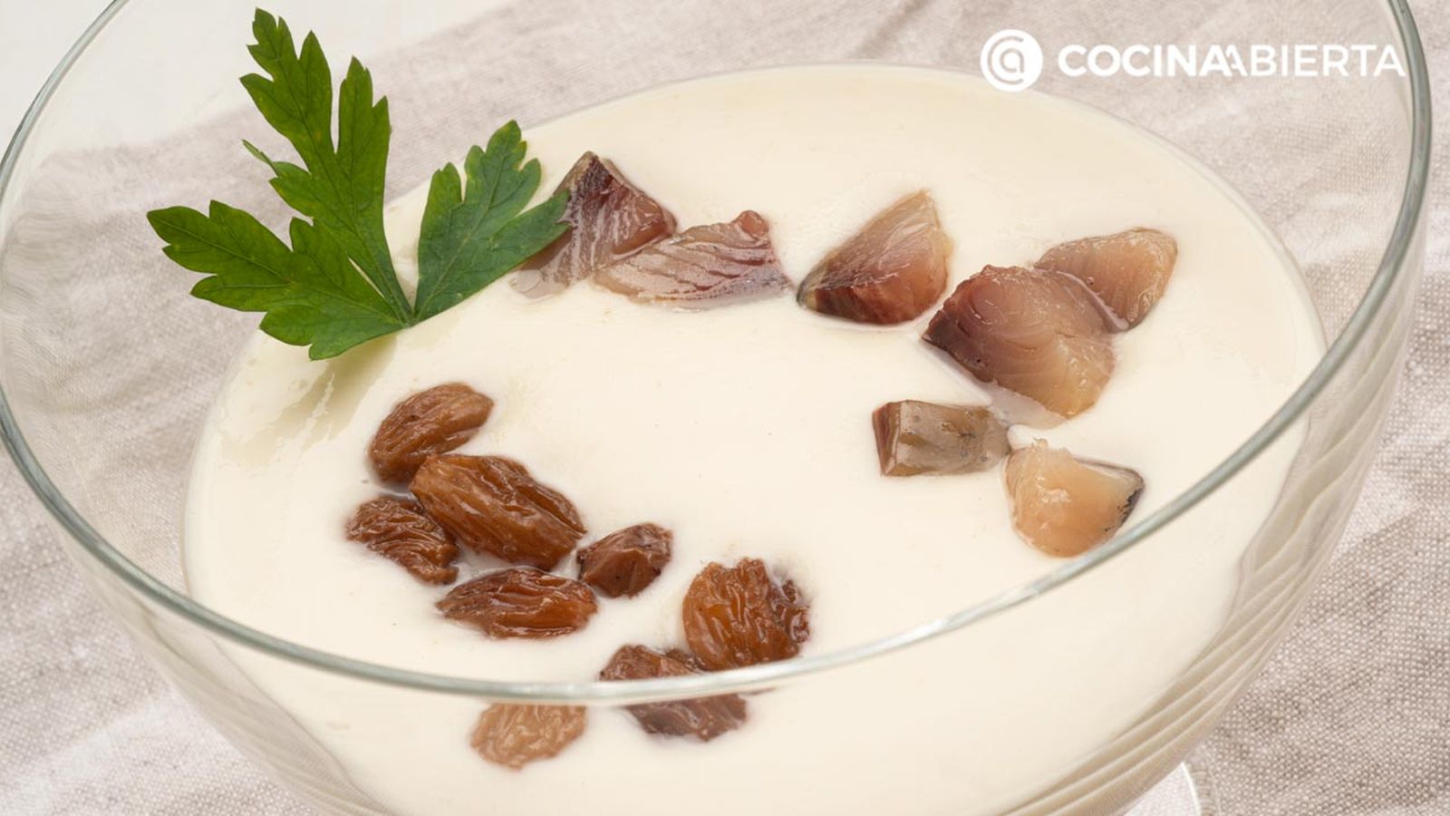 ajoblanco conpasas y sardina ahumada receta andaluza karlos arguinano karl67900321