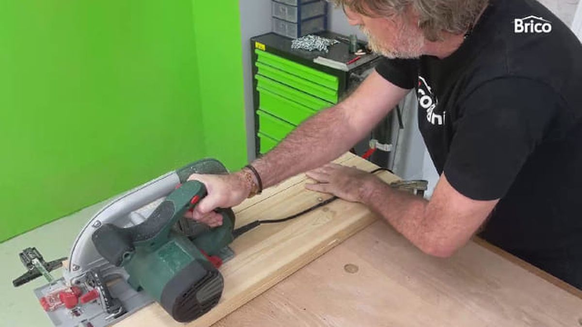 bricomania 21 estanteria colgante paso 7