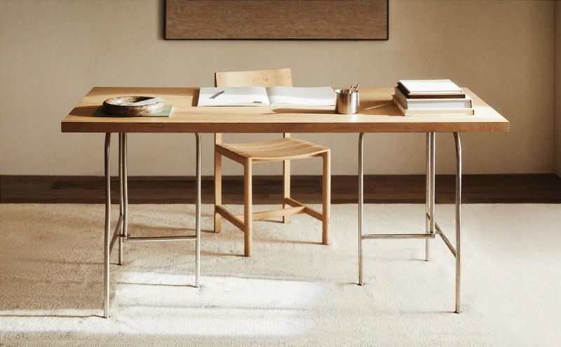 Escritorio de madera de la colección de otoño de Zara Home.