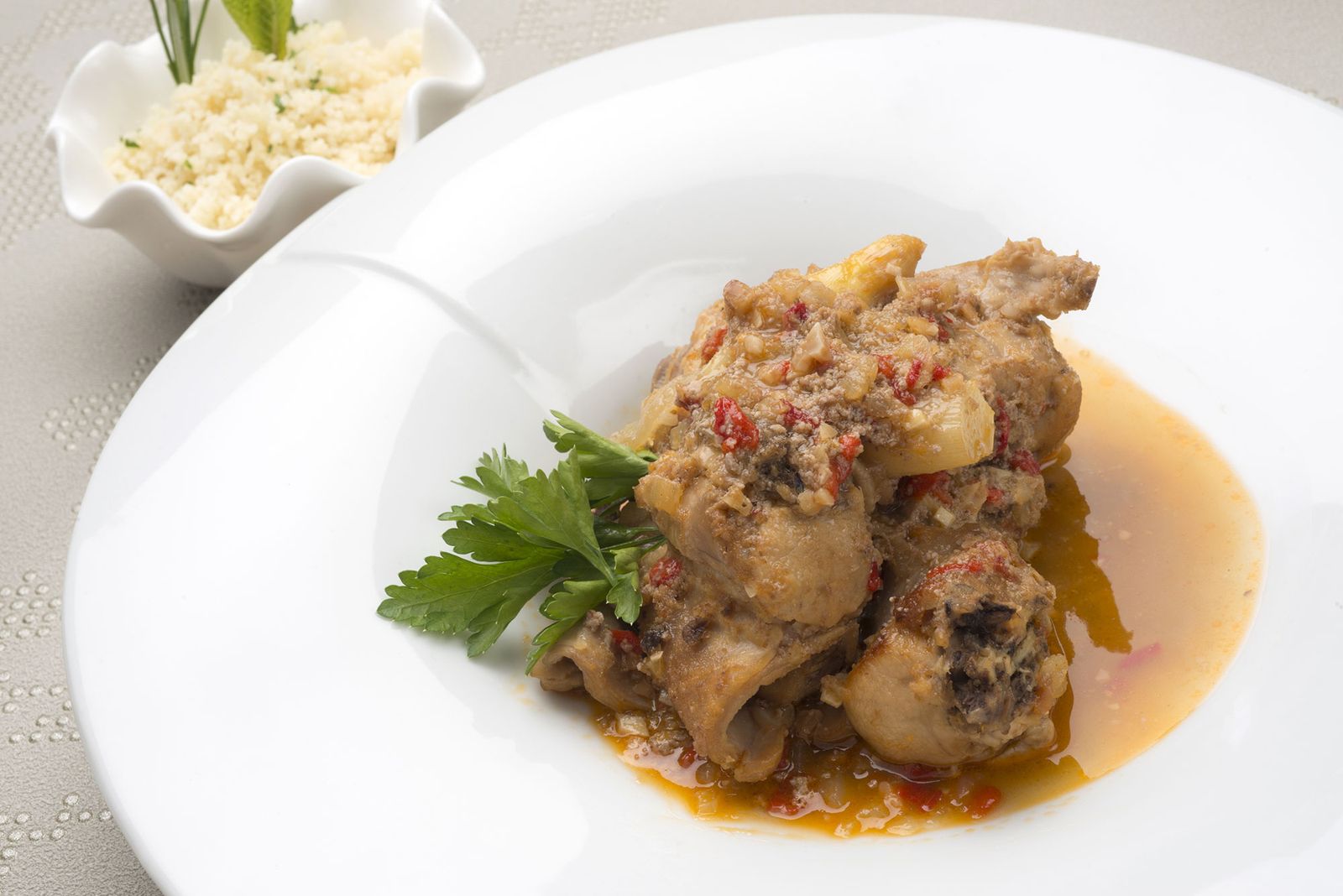 HCTU0338 Conejo guisado con verduras y cuscus xl