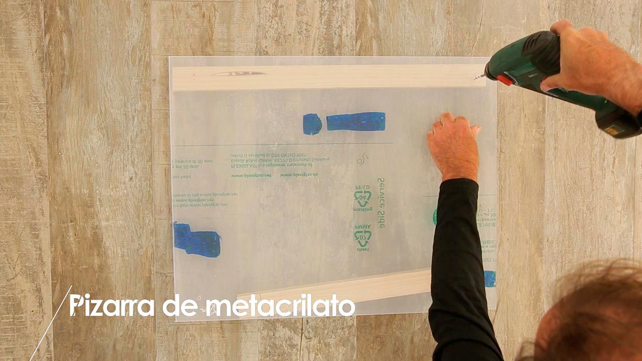 962 pizarra metacrilato paso4