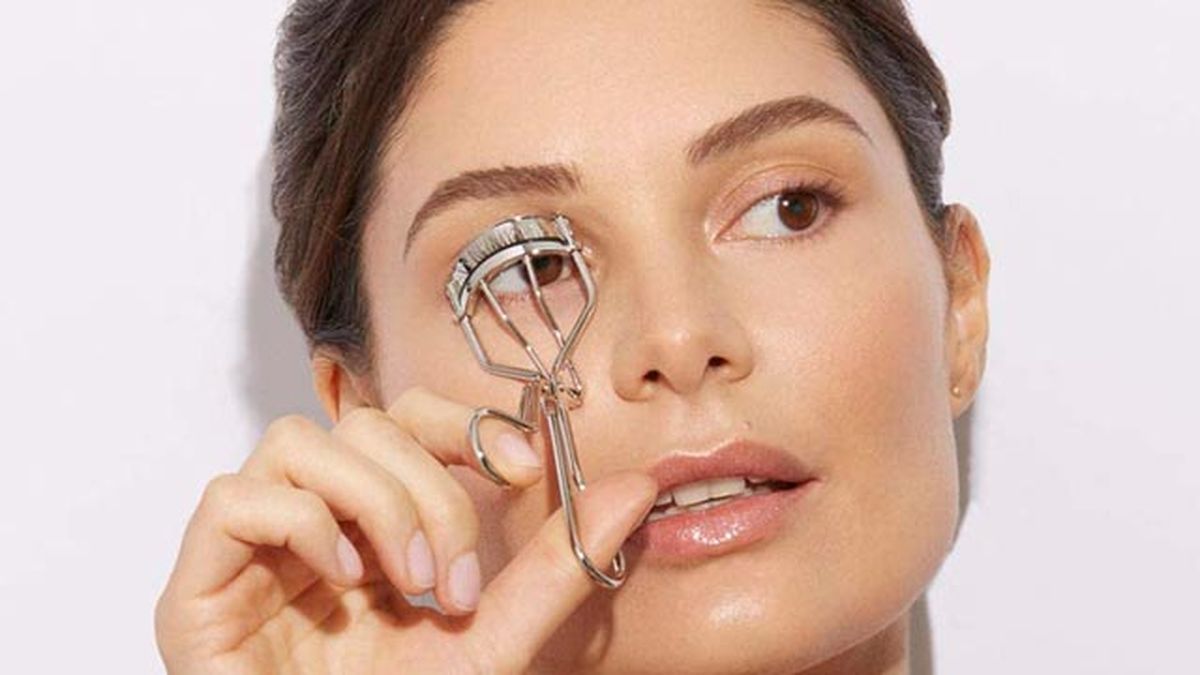 como mantener las pestanas rizadas todo dia