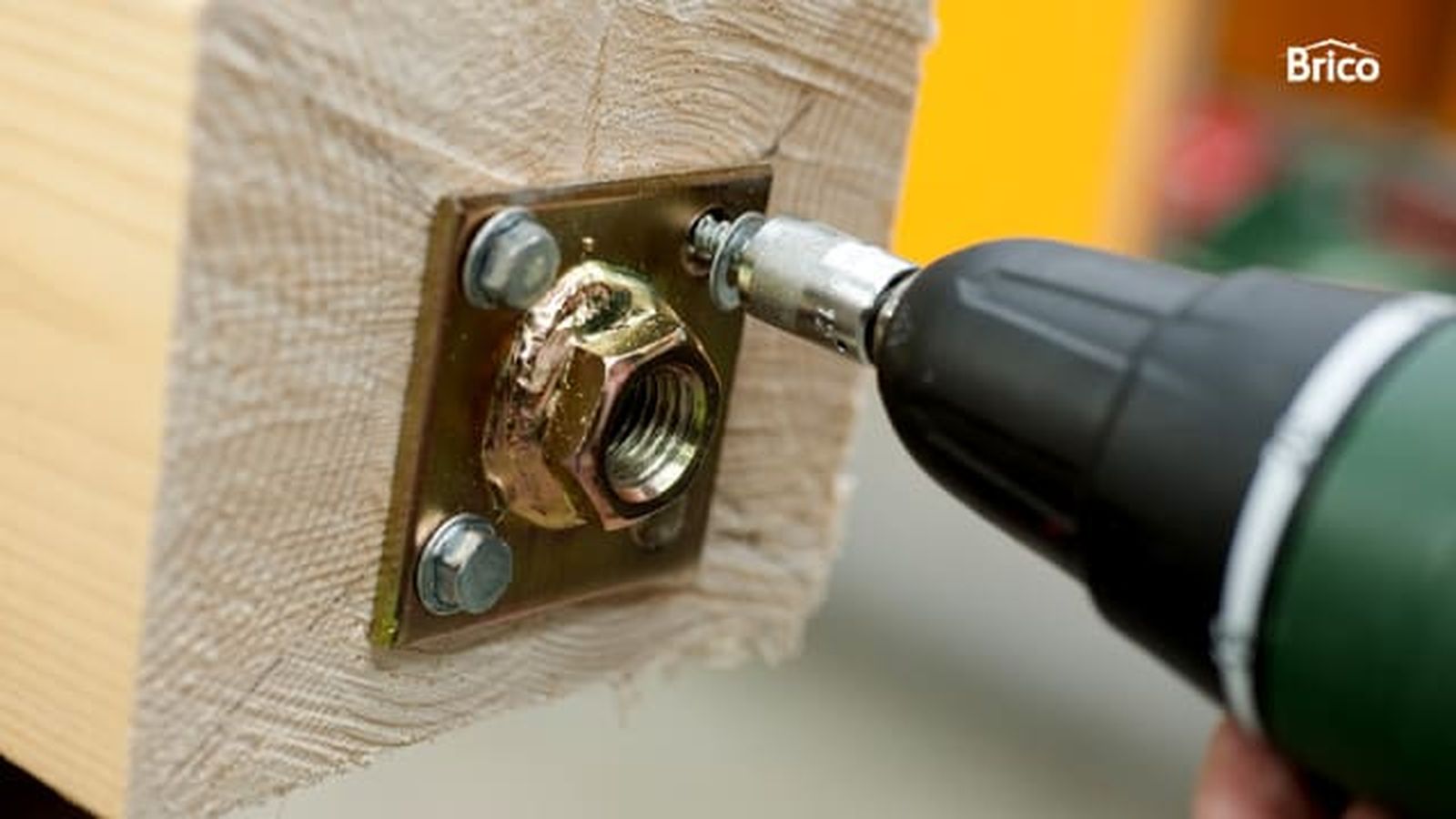 Brico 663 como hacer una pergola de madera p5
