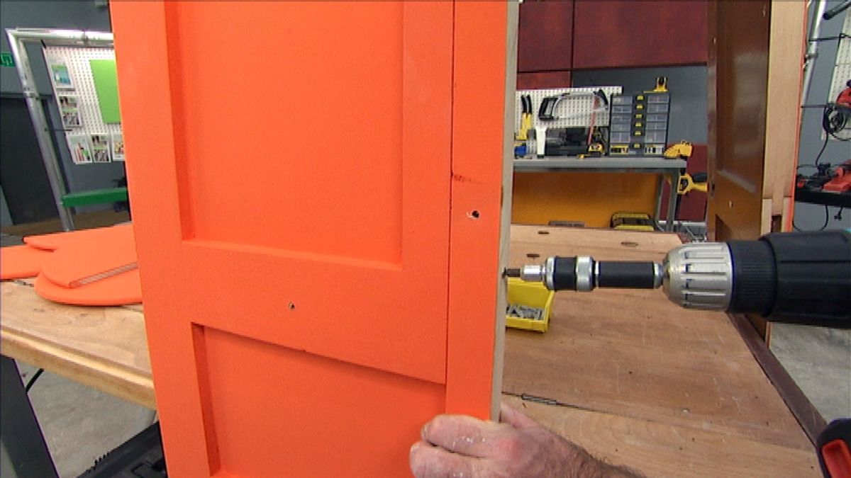 mueble rinconero con baldas paso10