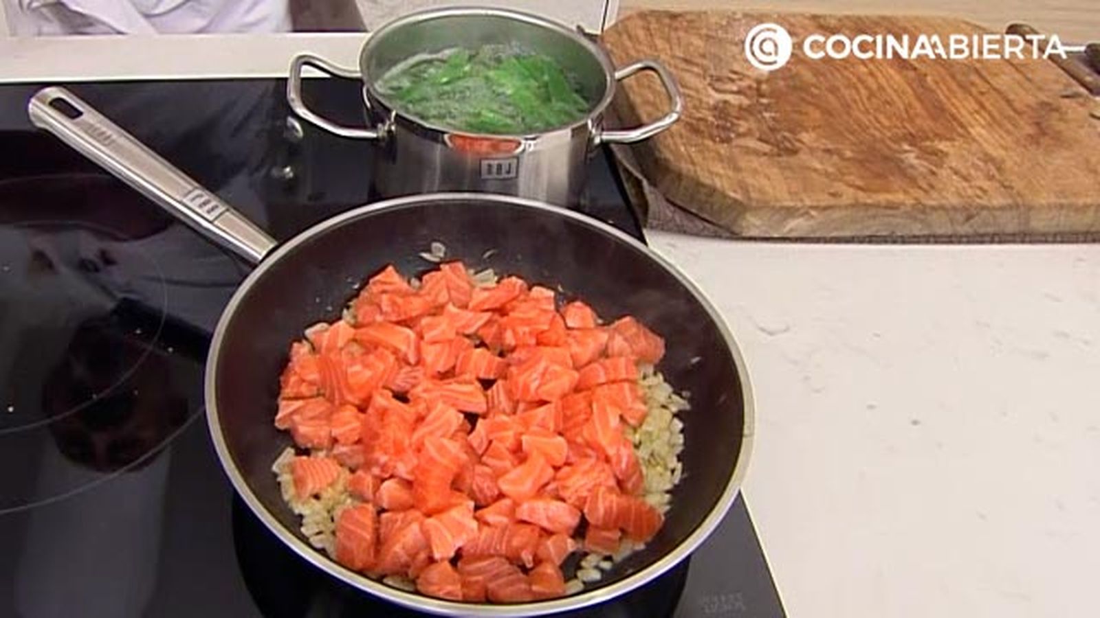 pastel de judias verdes con salmon receta karlos arguinano karl67870321 paso2