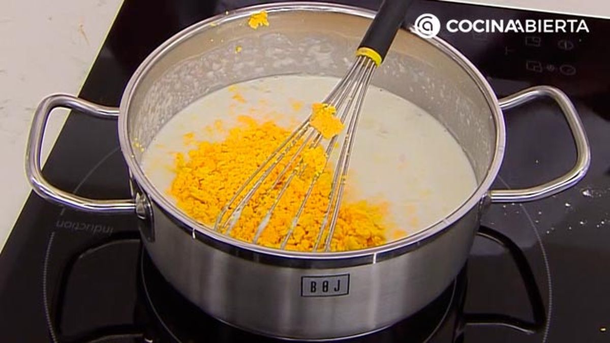 huevos rellenos de jamon y bechamel receta karlos arguinano karl67530321 paso3
