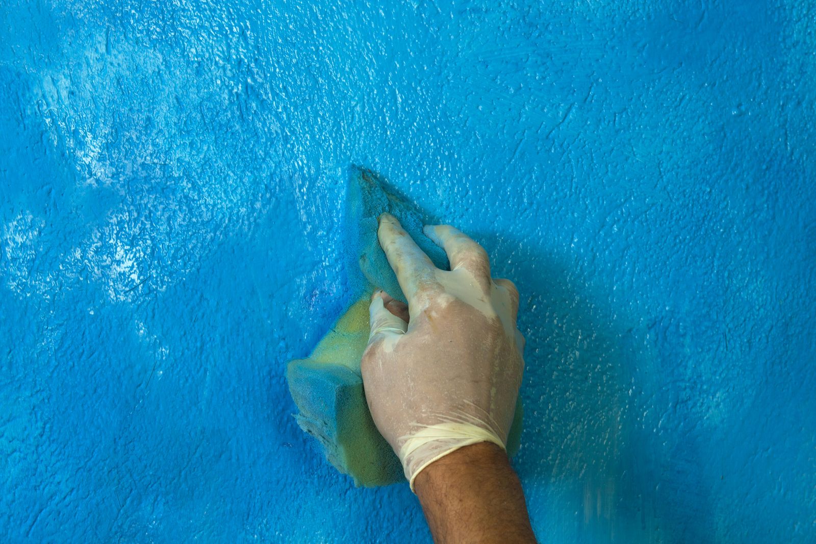 pintura esponja trapo