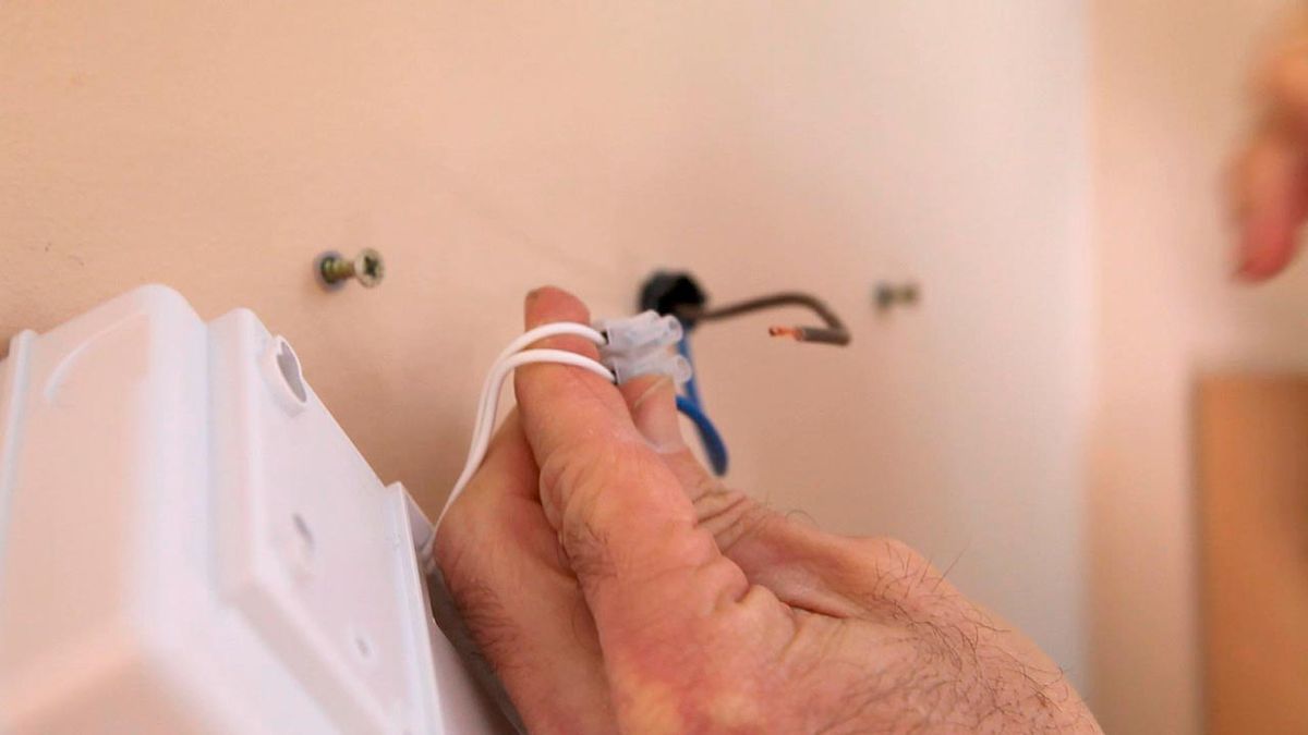 Instalar una luz de emergencia paso 6