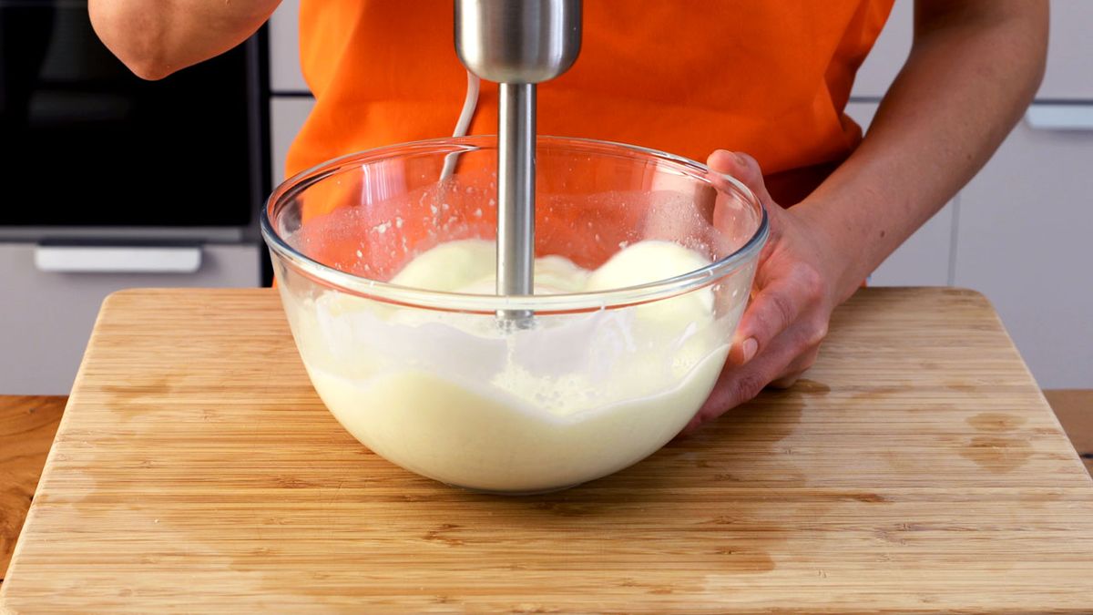 Receta de polos de melón y yogur natural  paso 2