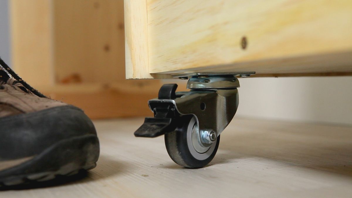 Colocar ruedas con doble freno paso 7