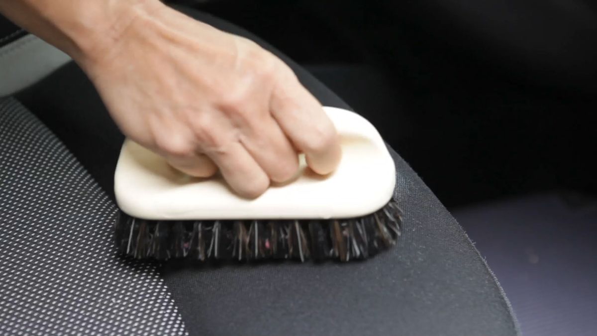 6 como limpiar tapiceria coche volvone light paso 5