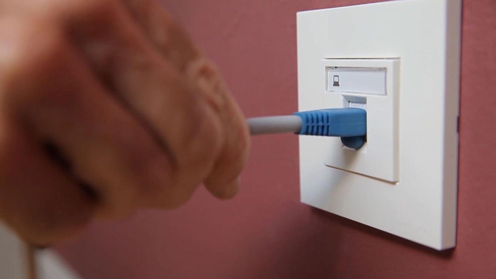 Cómo conectar una toma de red RJ45