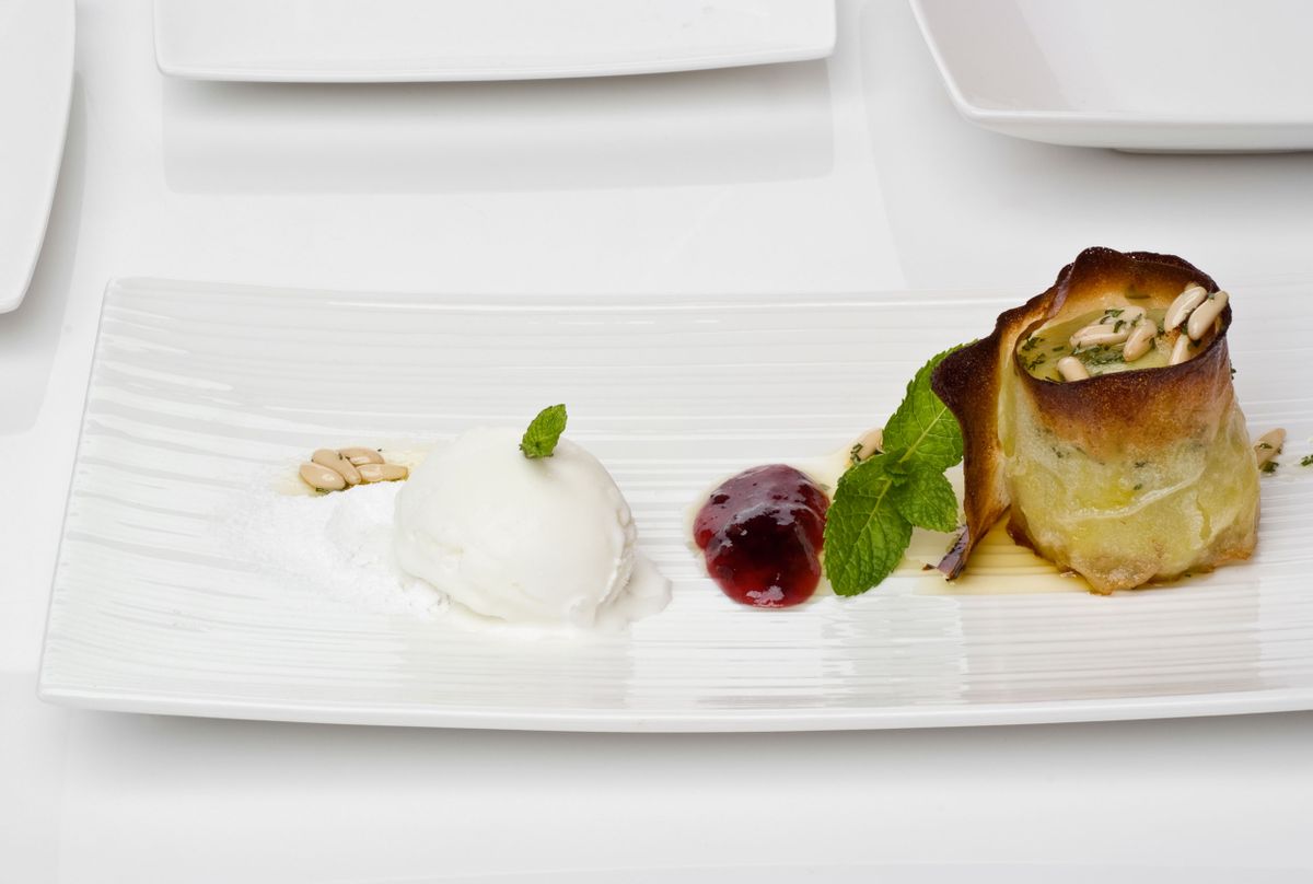 Kiwi al horno con helado