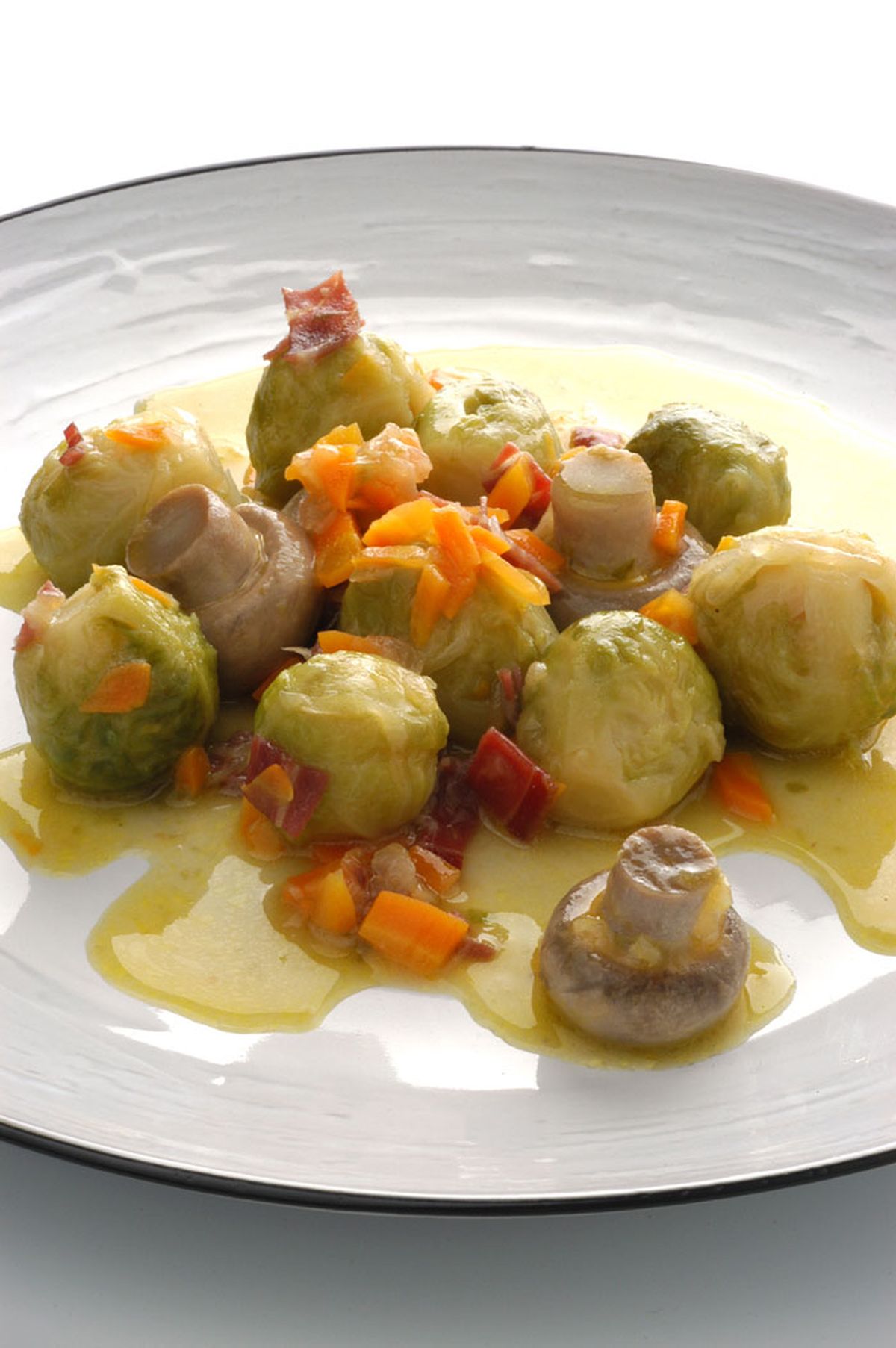 Coles de bruselas con champiñones