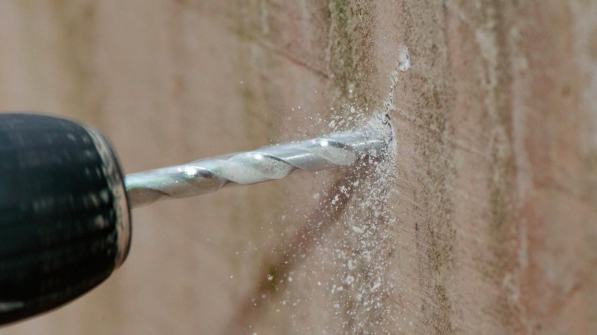 Colocación de soportes para jardineras paso 3