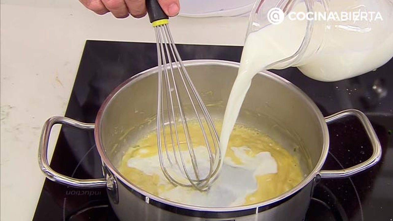 receta salsa bechamel ligera karl67300321 paso1
