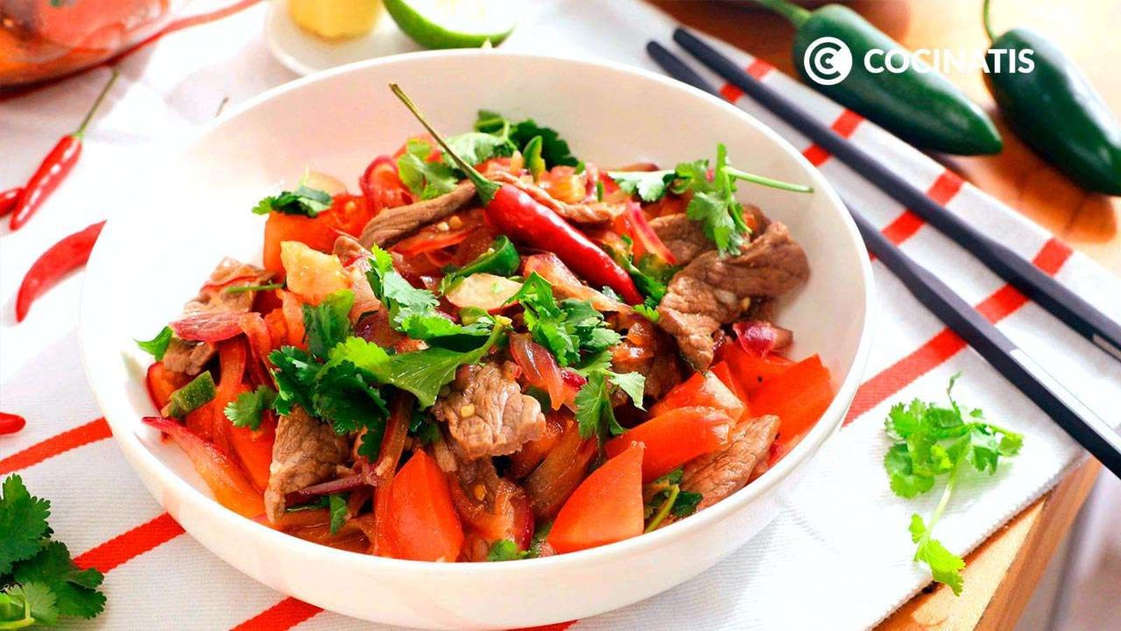 Ensalada tailandesa de ternera