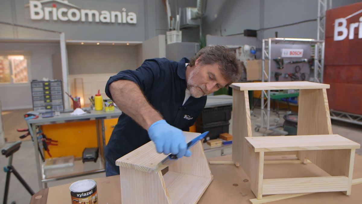 Hacer una silla escalera de madera paso 8