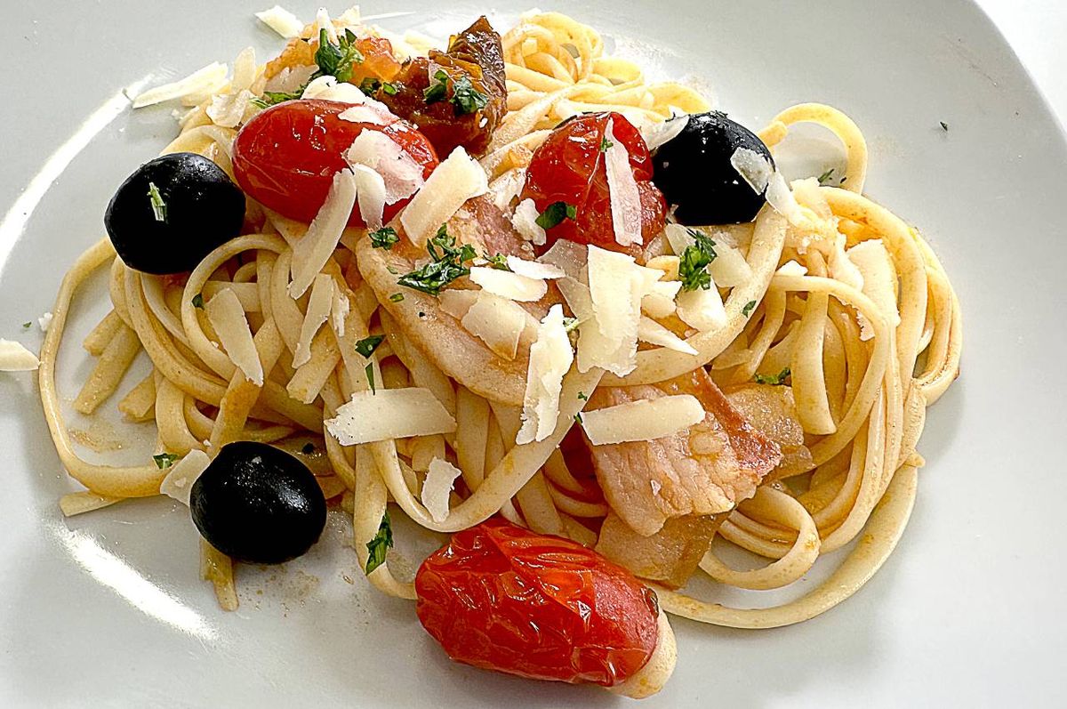 La pasta a la amatriciana es un plato típico de la cocina italiana
