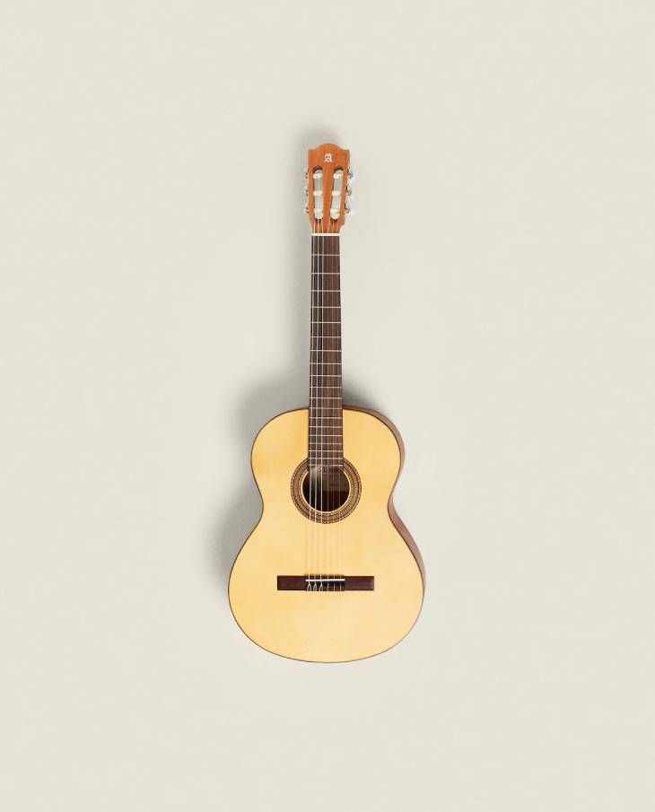 guitarra espanola zara home
