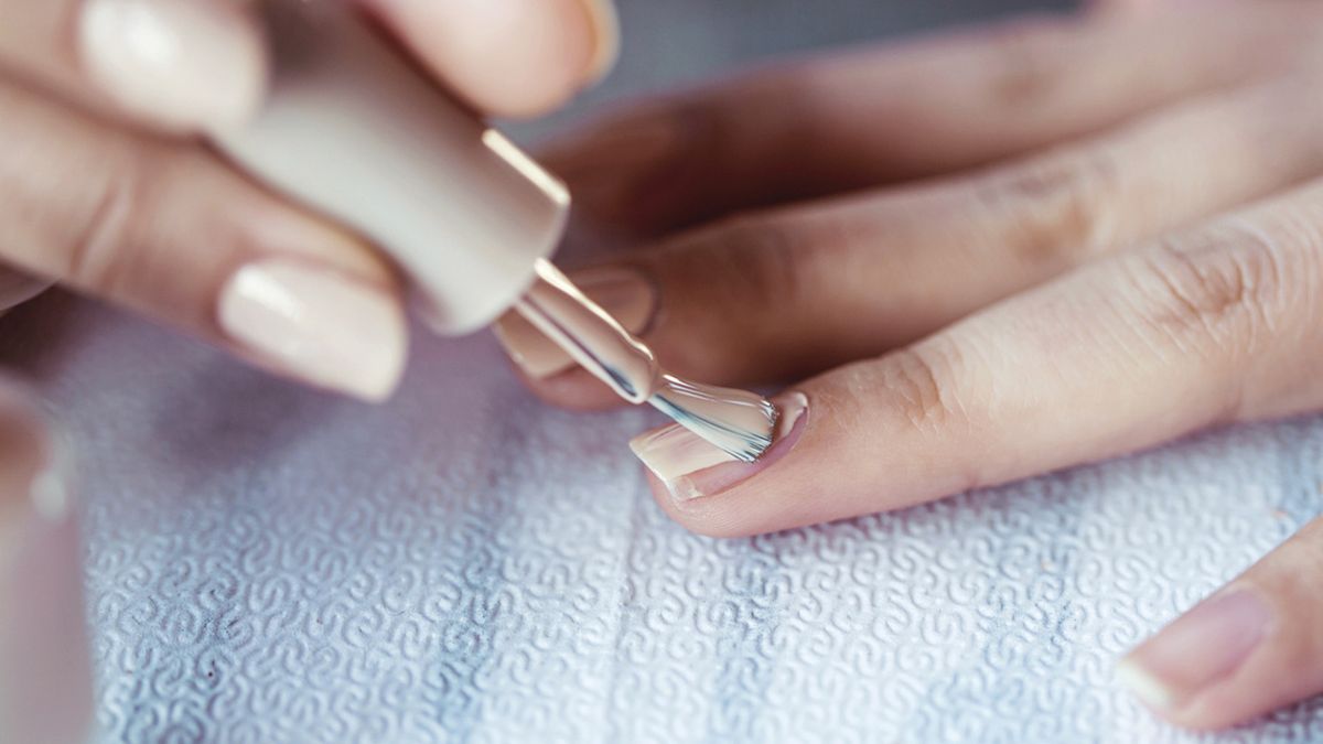 como reparar arreglar una una rota con pegamento