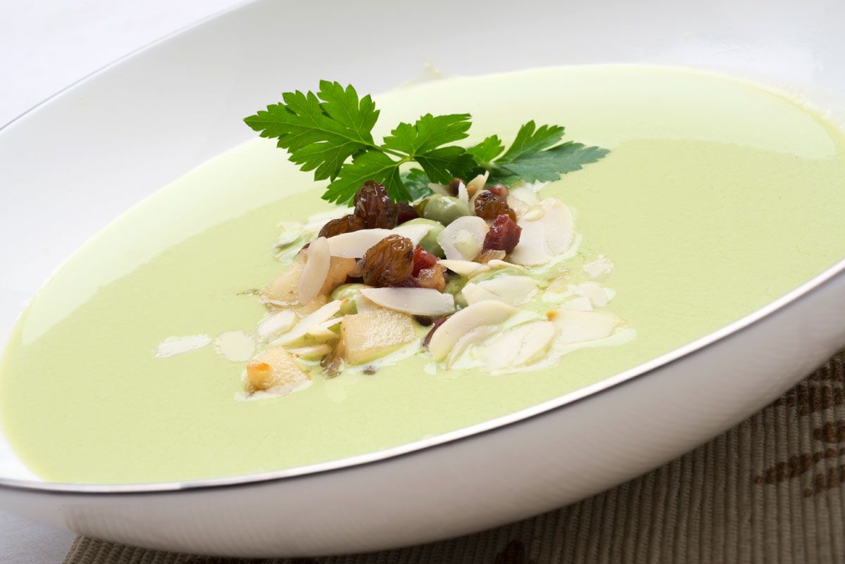 5200 Gazpacho de habas frescas (585) xl