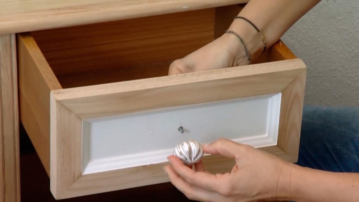 Decorar dormitorio luminoso y romántico con muebles reciclados paso7