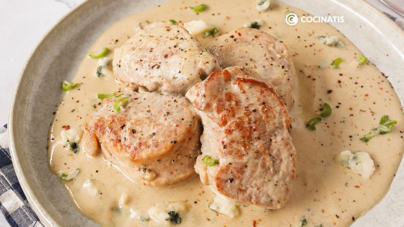 Solomillo en salsa roquefort