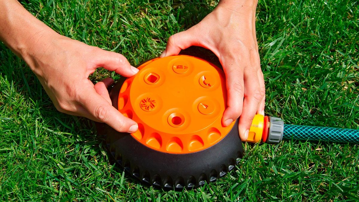 Aspersores para regar el jardín paso 3