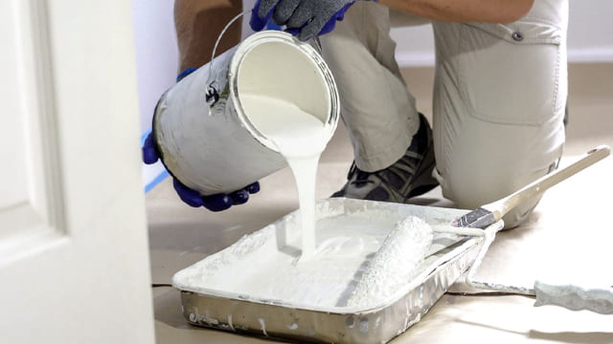 Insonorizar pared sin perder espacio es posible con la pintura aislante.