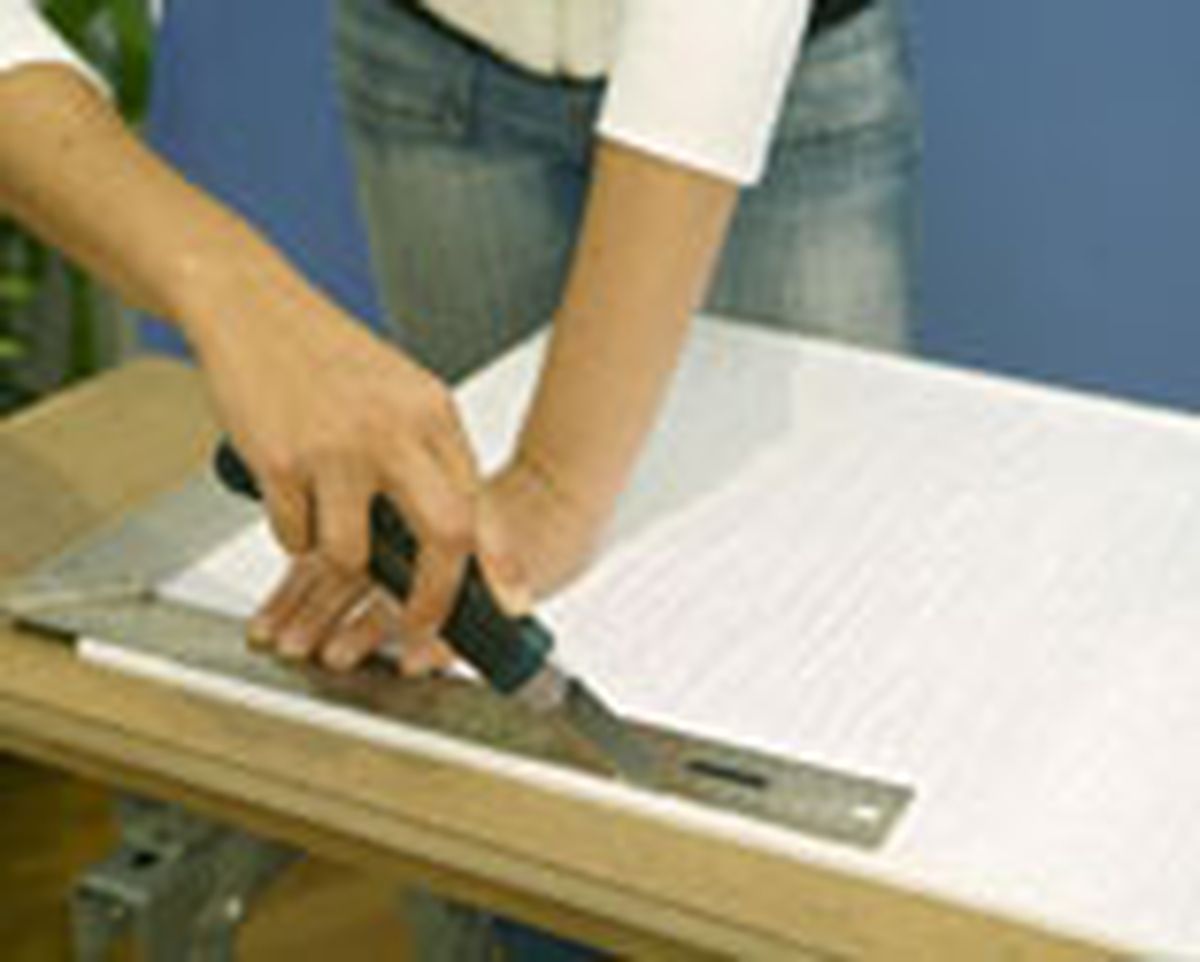 brico 0490 2 cenefa decorativa paneles aislantes paso 1