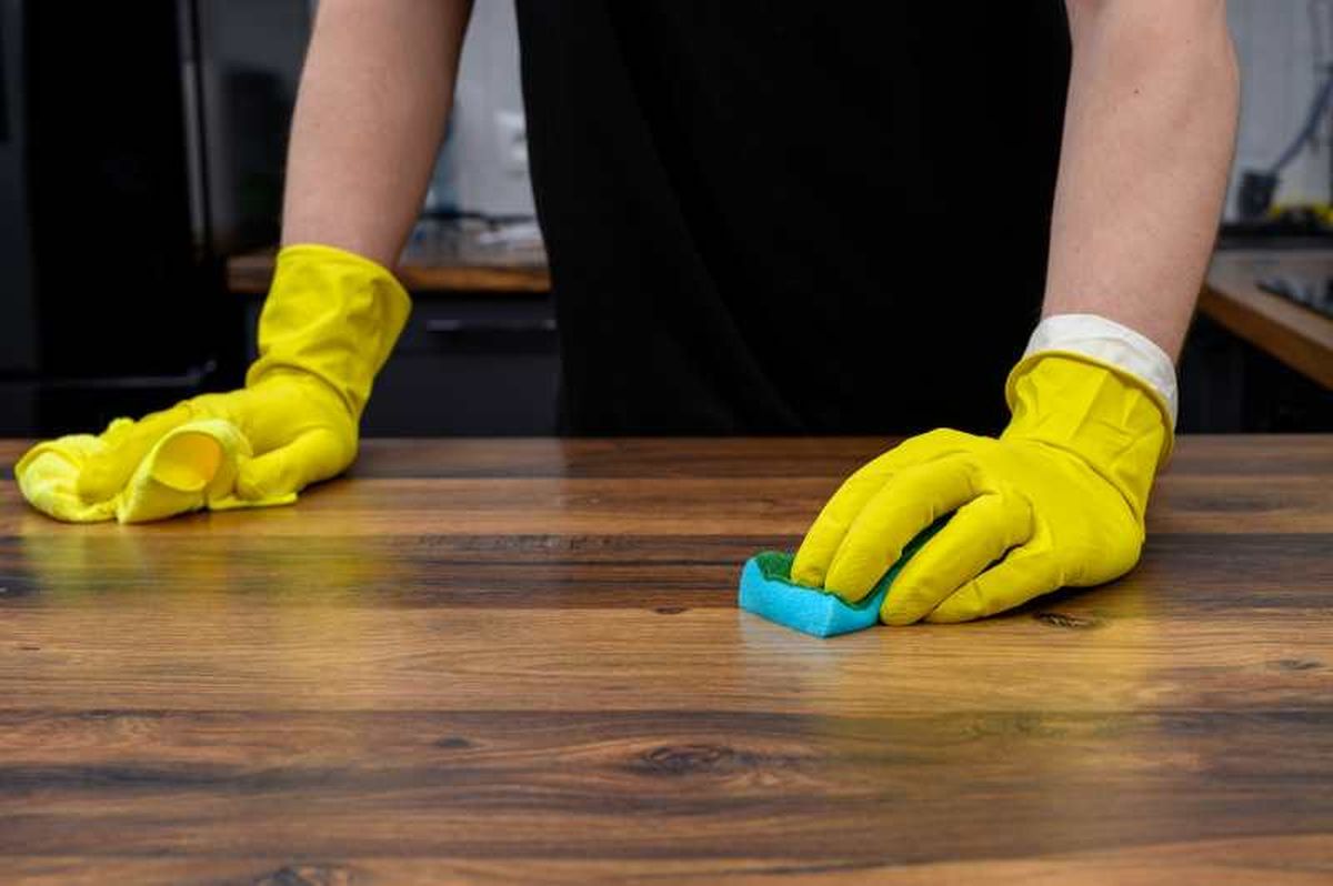 No olvides hidratar y proteger la madera tras su limpieza