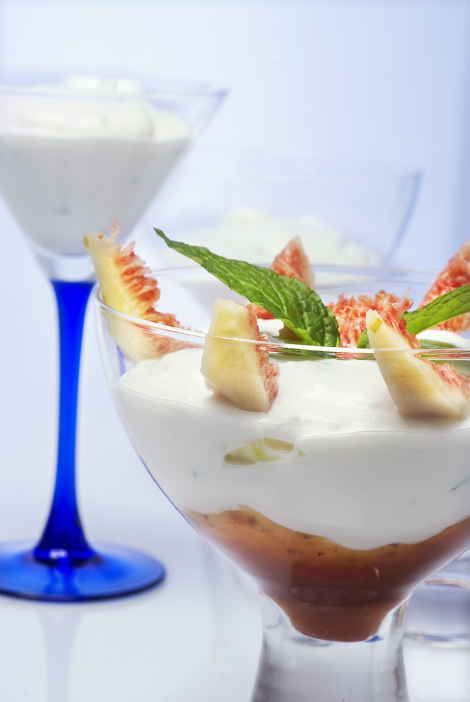 COPA DE YOGUR CON HIGOS