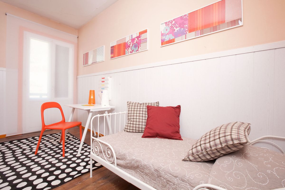 Decorar habitación juvenil y alegre