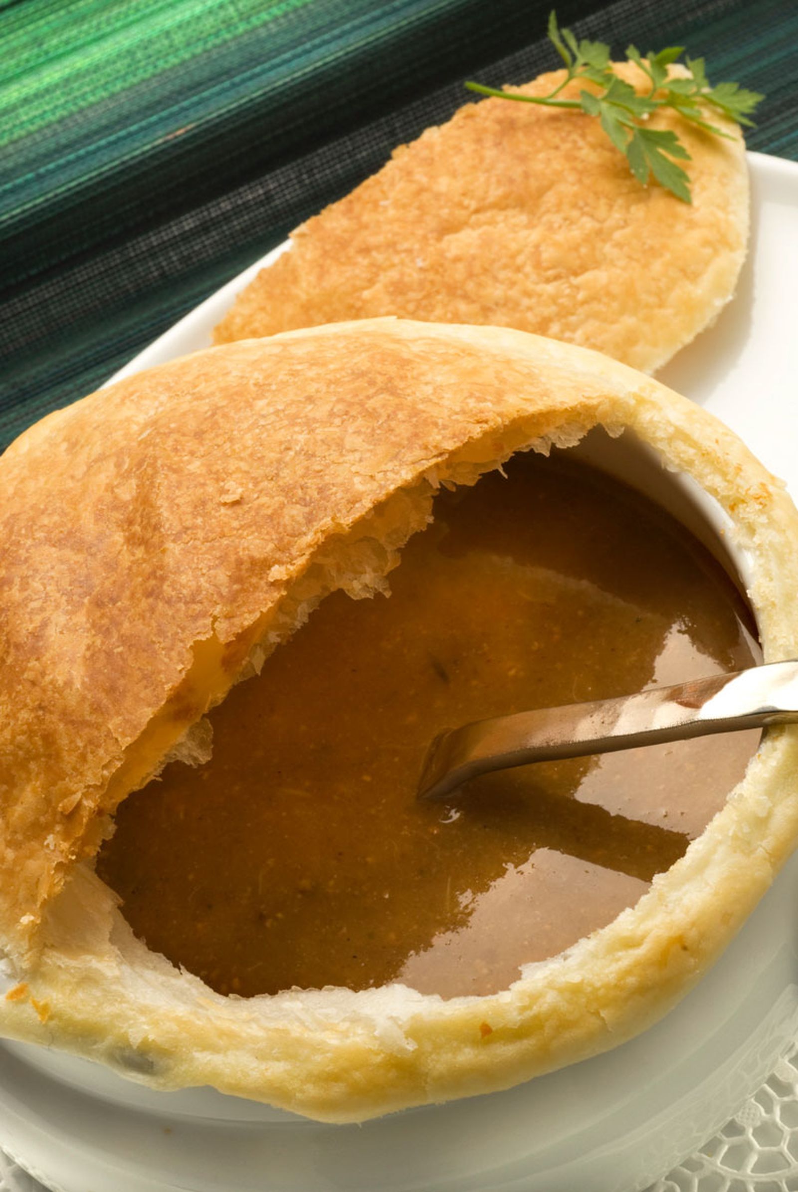 Crema de mejillones con hojaldre