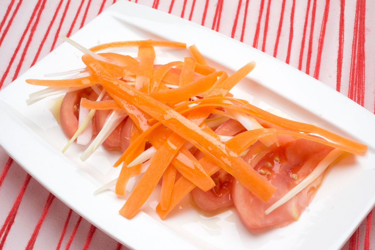 5625 2 Ensalada tomate zanahoria cebolleta xl