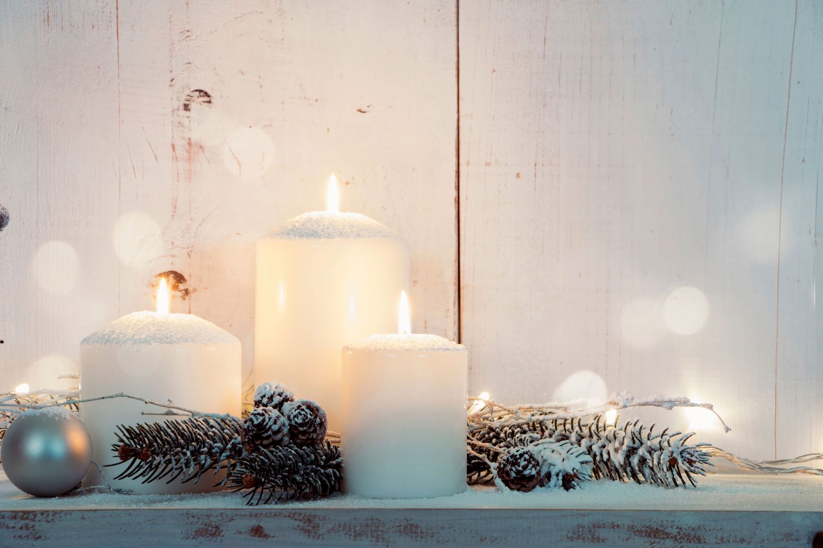 Velas de Navidad blancas