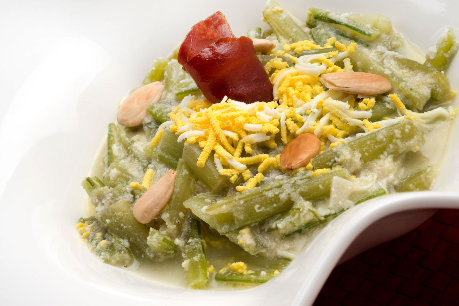 5695 1 Borraja en salsa de almendra (1080) xl