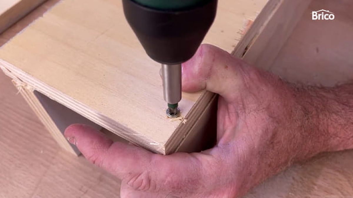 Bricomania 30 Lampara de pie industrial paso 2