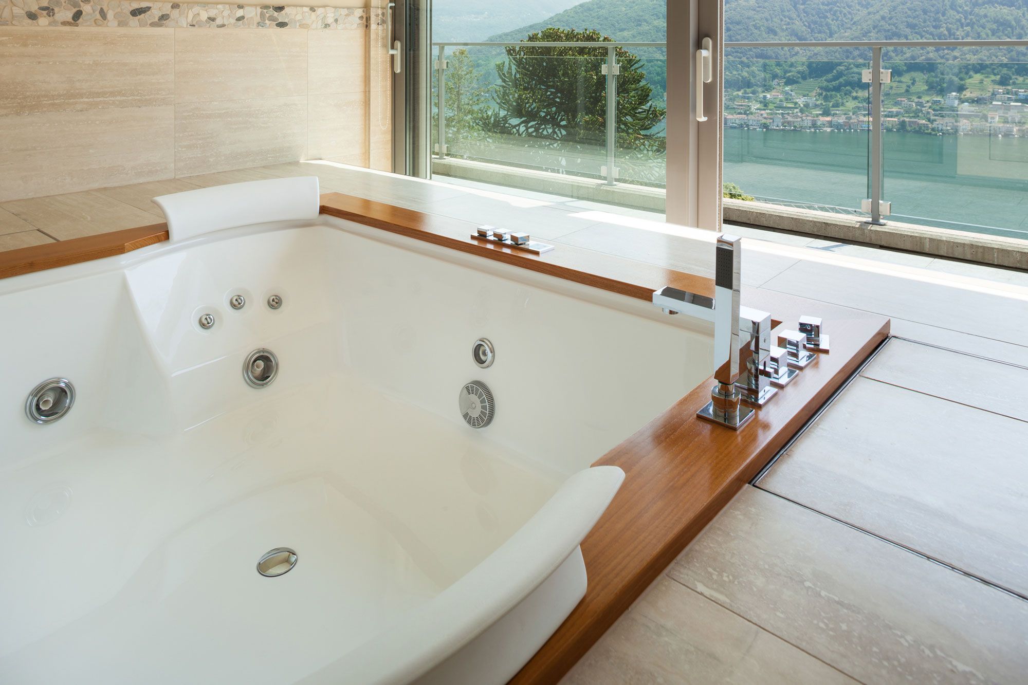 Jacuzzi spa para el baño 5