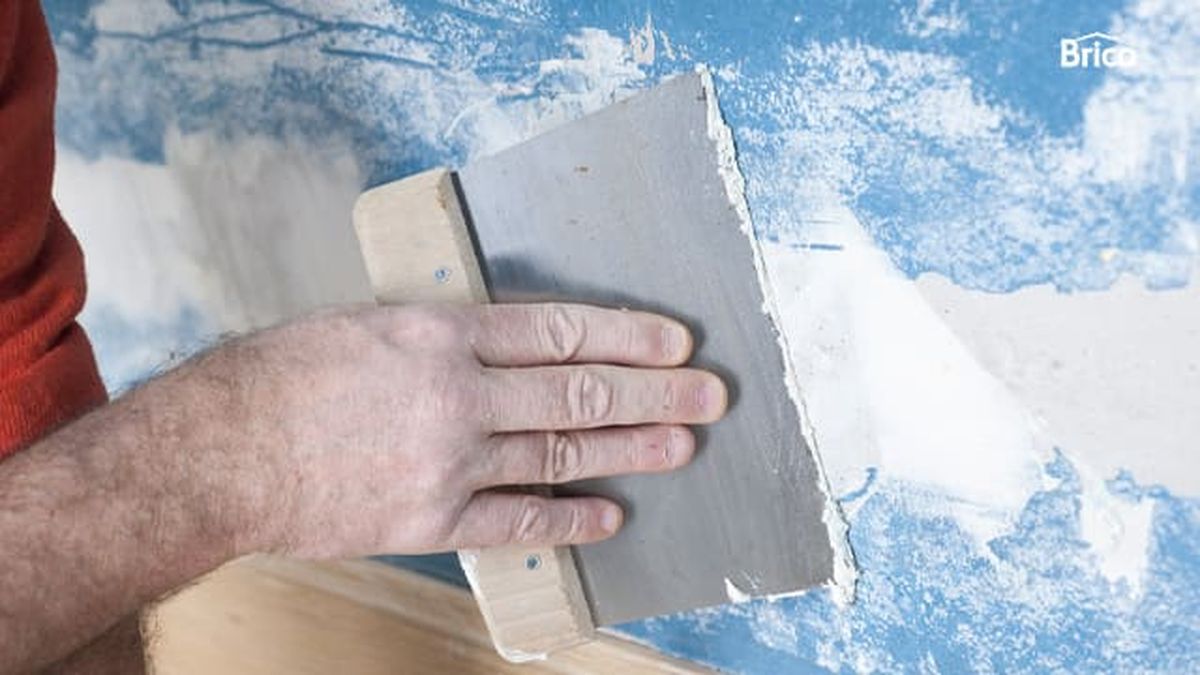 Bricomania 680 como instalar un enchufe y un aplique de pared paso9