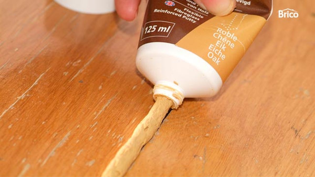 Sellado de juntas en suelo de madera paso 7