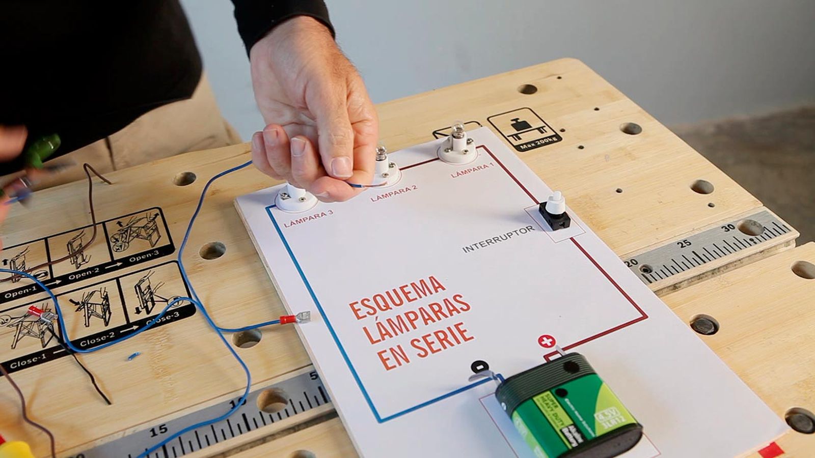 Cómo funciona un circuito eléctrico en serie paso 5