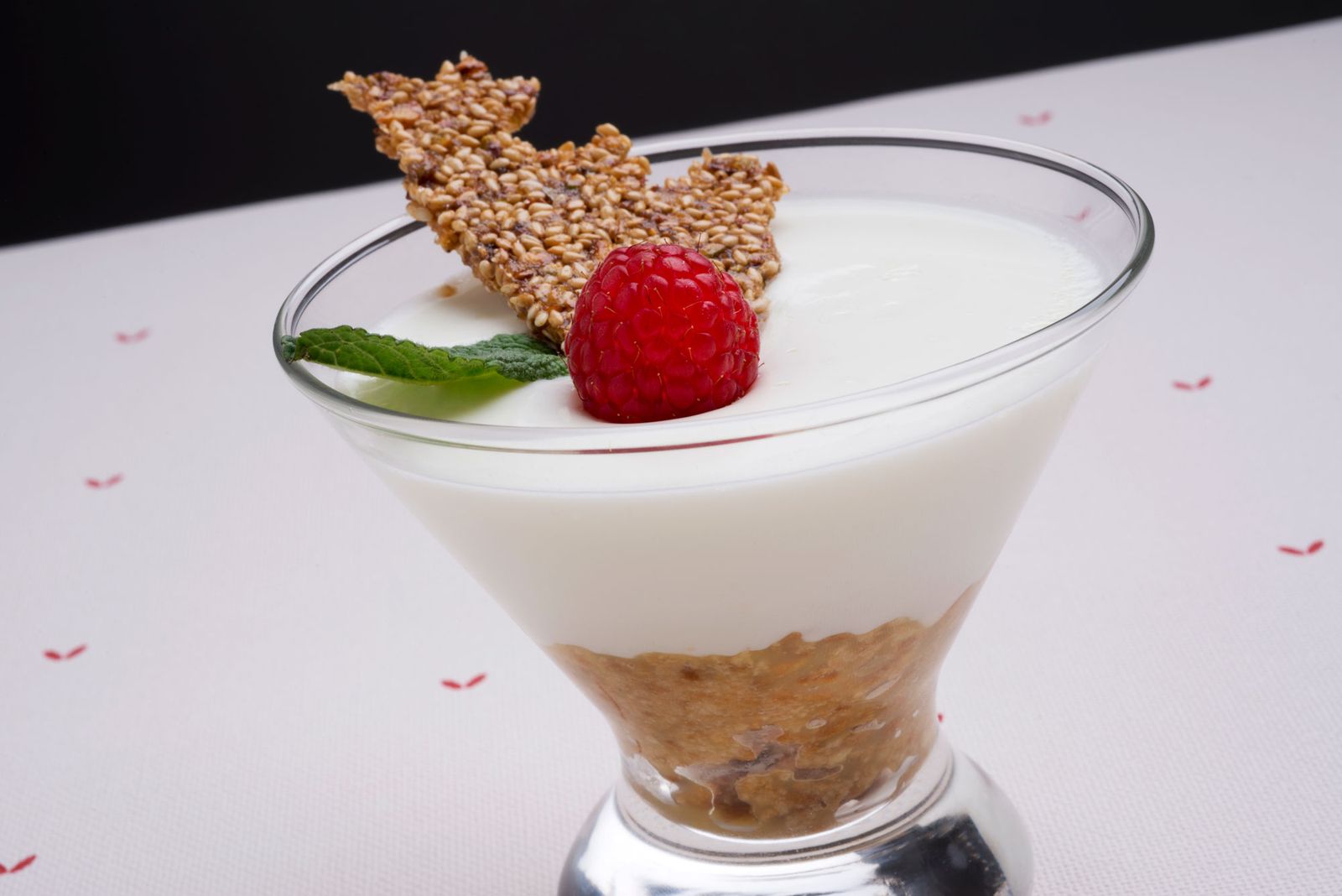 HCTU0319 2 Vasito de cuajada con guirlache xl